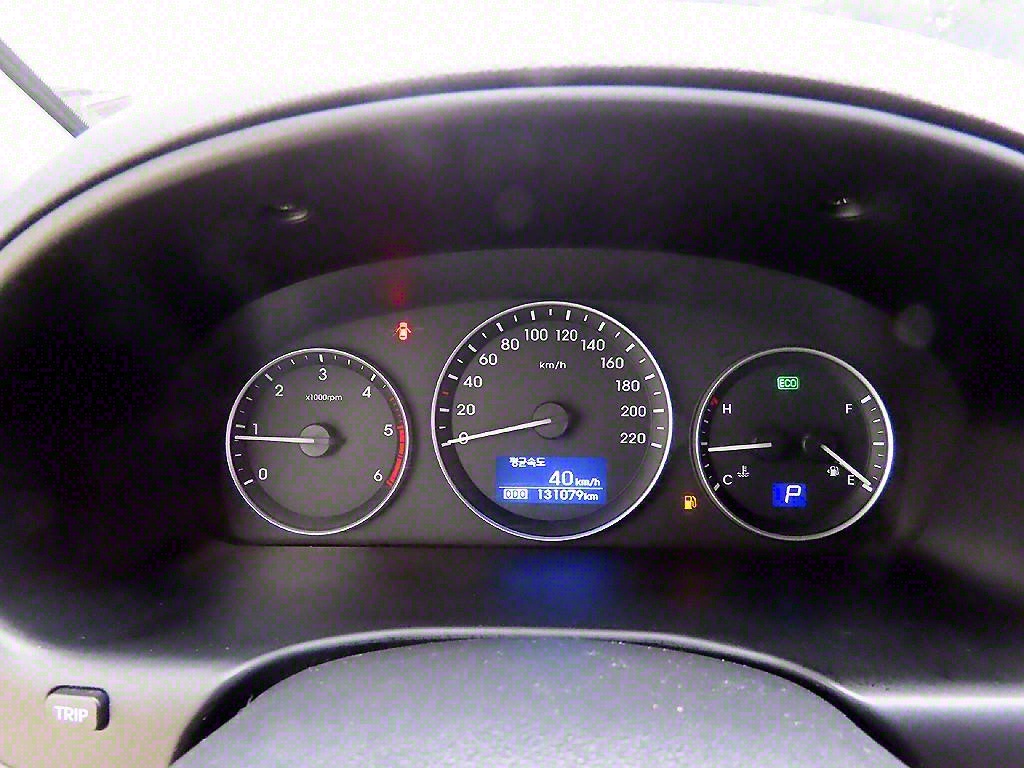 HYUNDAI Starex - Vista 9