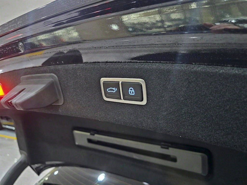 Genesis G80 2025 Negro - Importación desde Corea - HF Imports Iquique - Foto 18