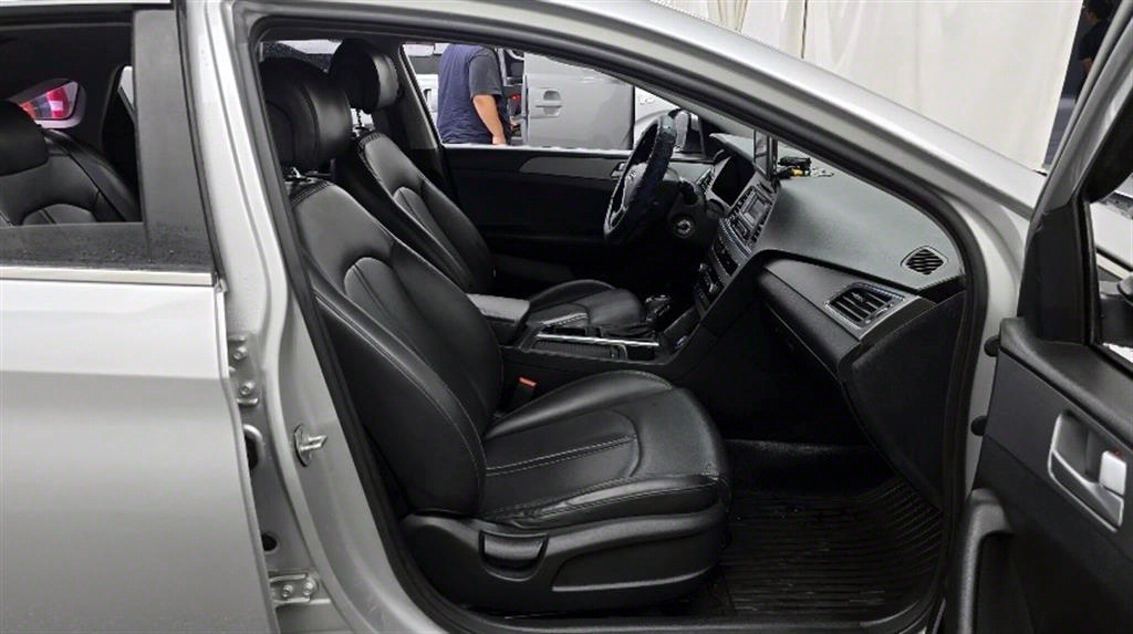 HYUNDAI Sonata - Vista 11