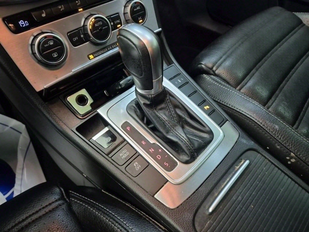 Volkswagen CC - Vista 8