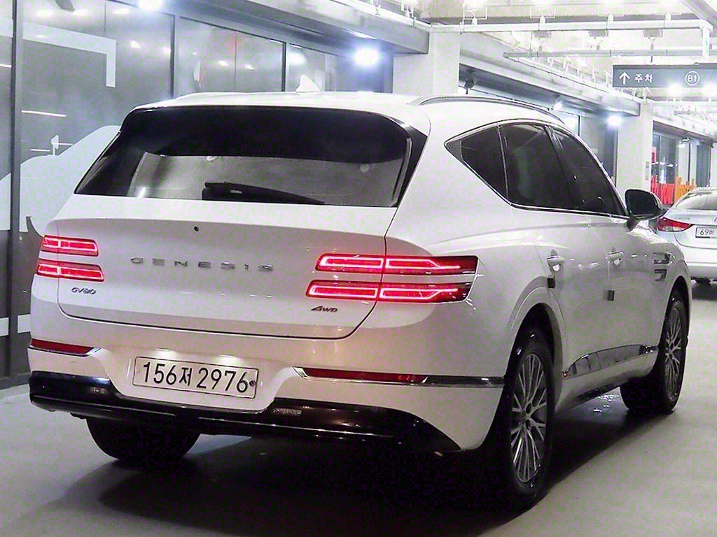Genesis GV80 - Vista 4