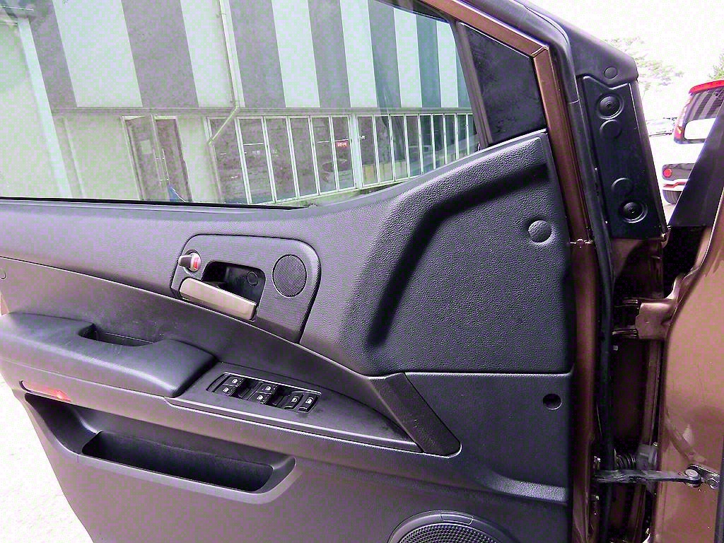 Ssangyong Korando - Vista 11