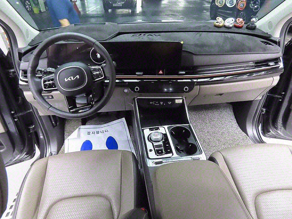 KIA Carnival 2024 Gris - Importación desde Corea - HF Imports Iquique - Foto 13