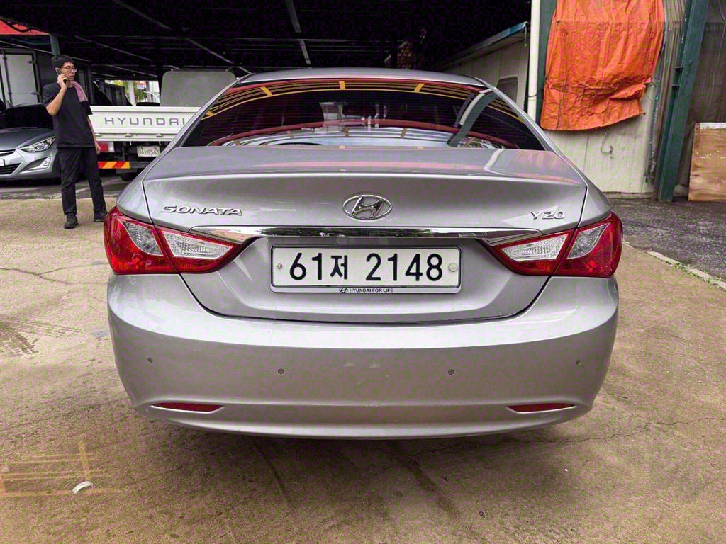 HYUNDAI Sonata - Vista 4