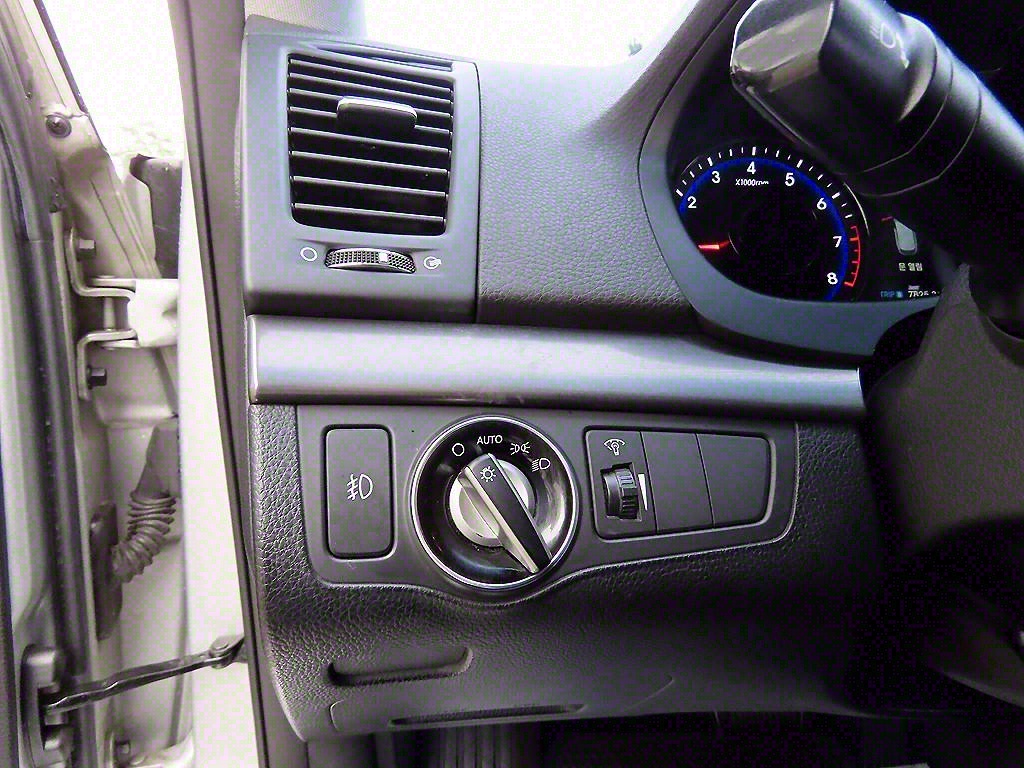 HYUNDAI i40 - Vista 12