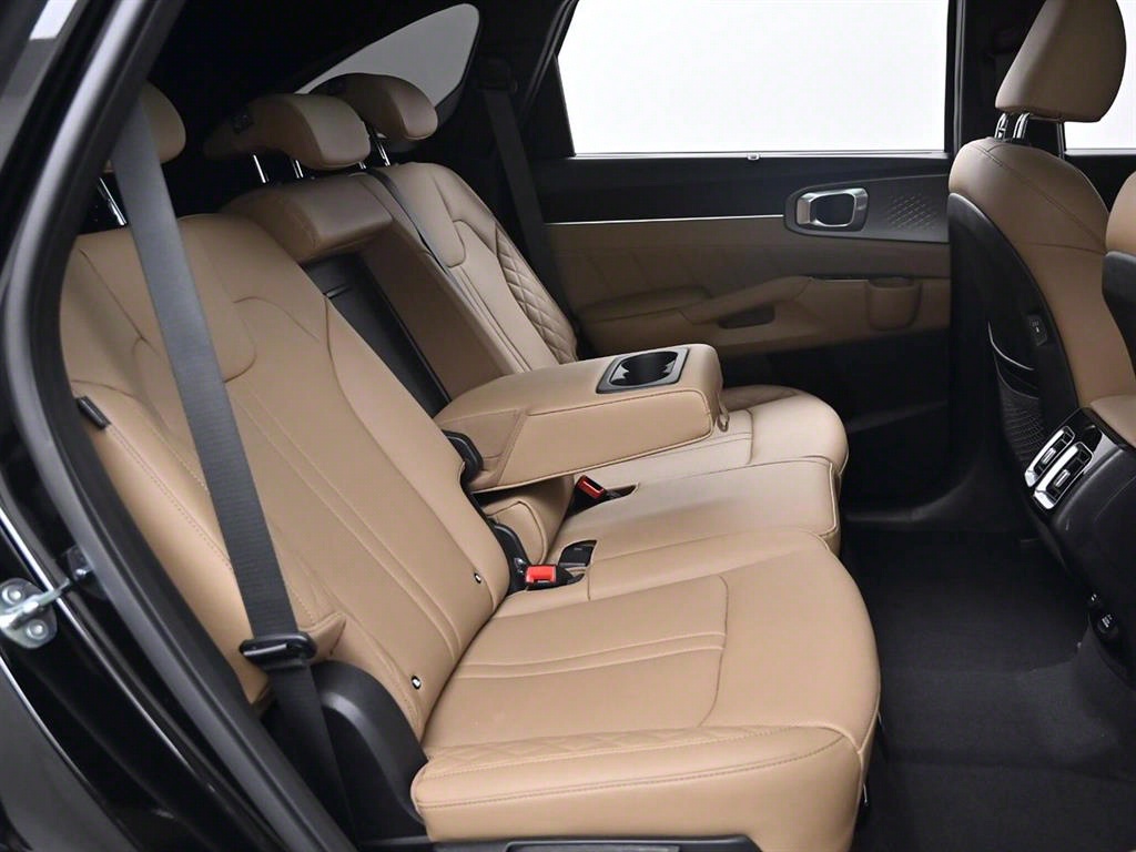 KIA Sorento - Vista 9