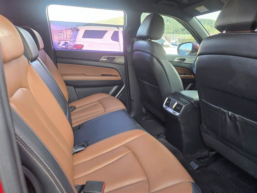 Ssangyong Rexton - Vista 5