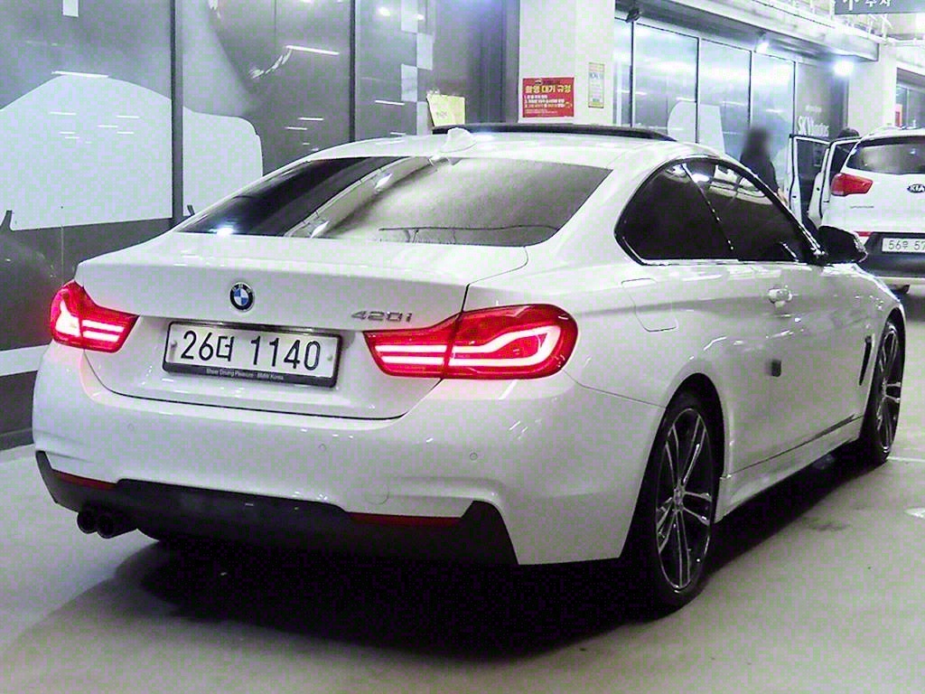 BMW 4 Series - Vista 4