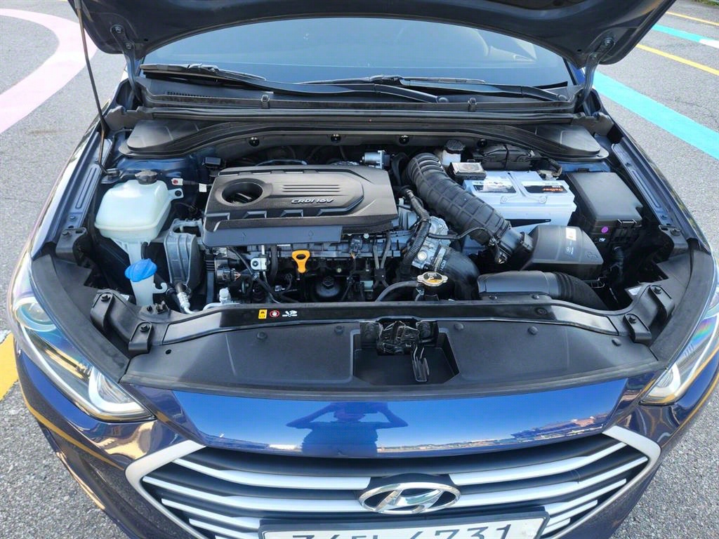 HYUNDAI Avante 2018 Azul - Importación desde Corea - HF Imports Iquique - Foto 19