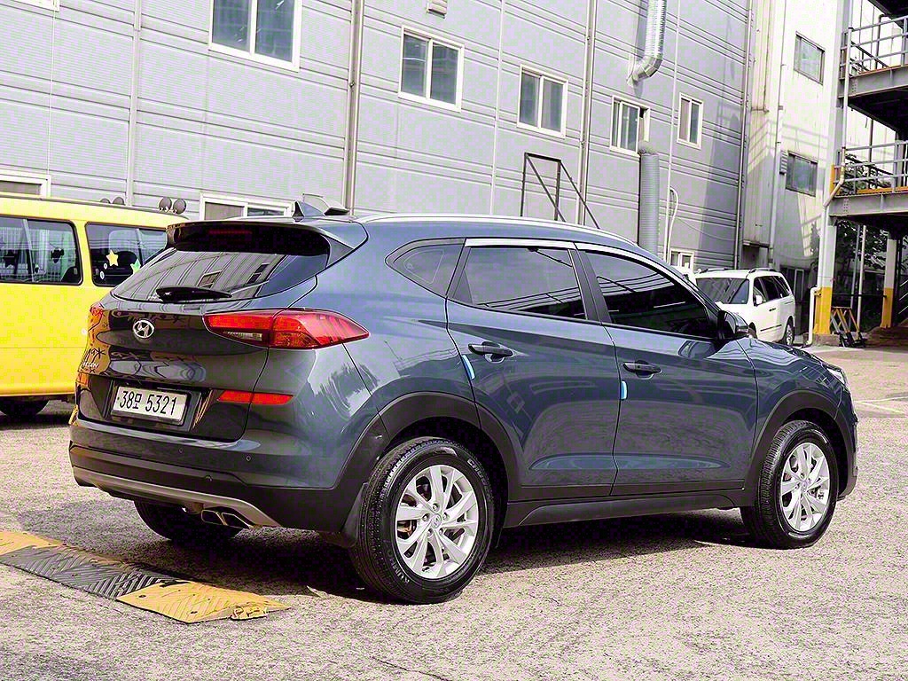 HYUNDAI Tucson - Vista 7