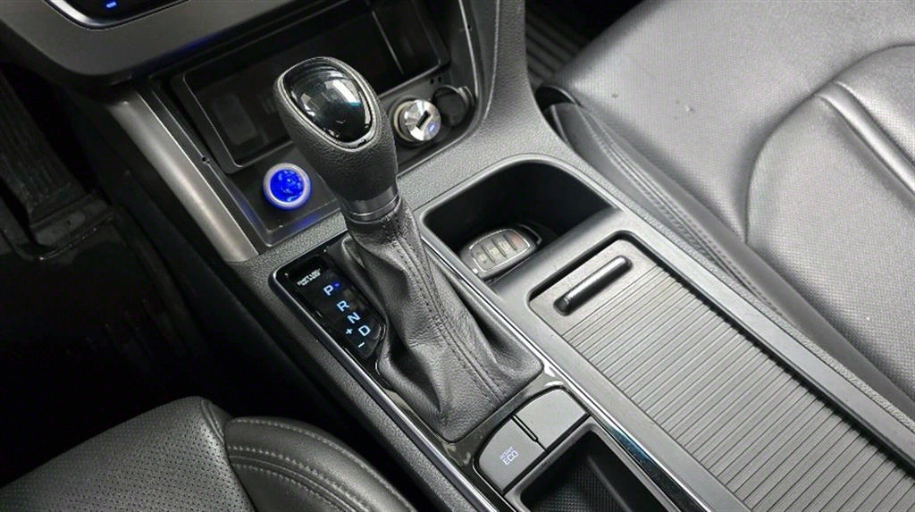 HYUNDAI Sonata - Vista 9