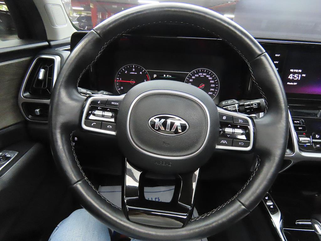 KIA Sorento - Vista 8