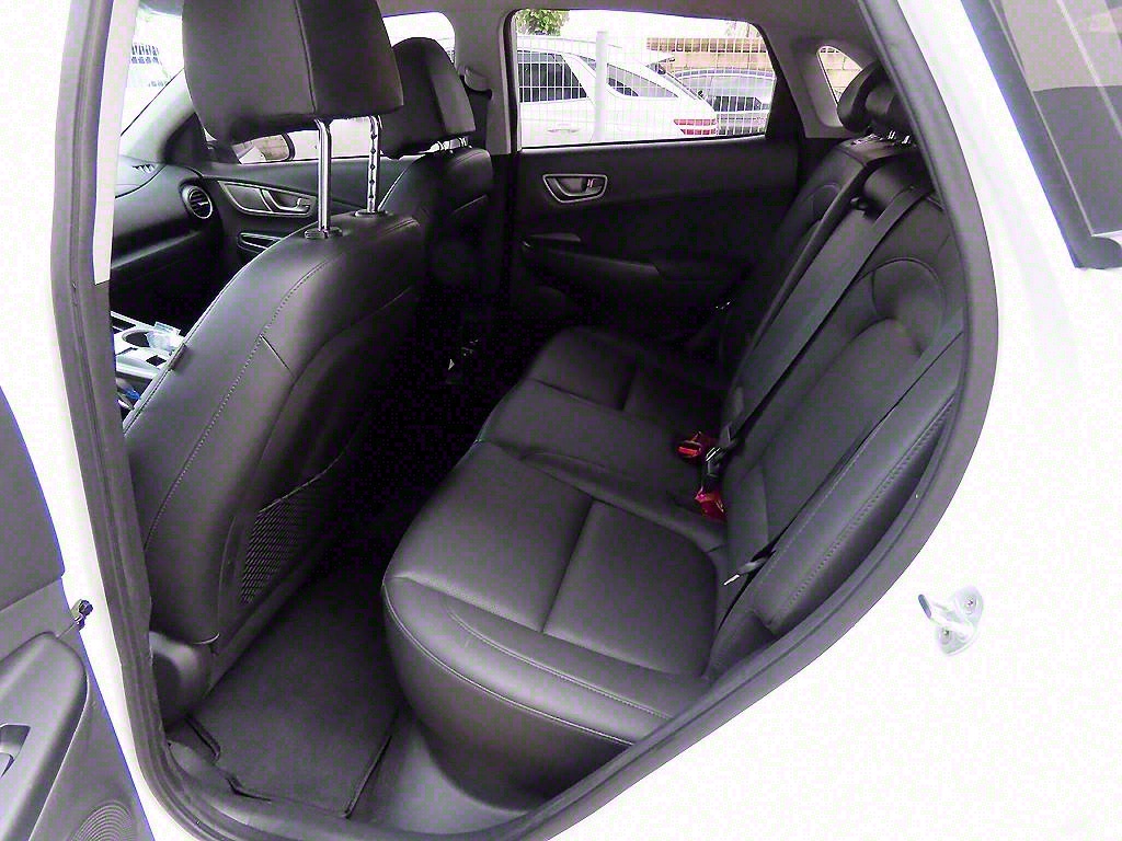 HYUNDAI Kona - Vista 6