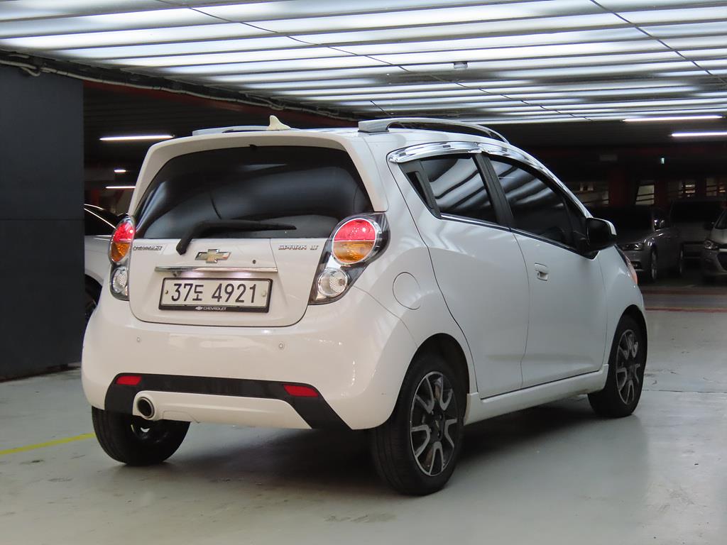 Chevrolet Spark - Vista 4