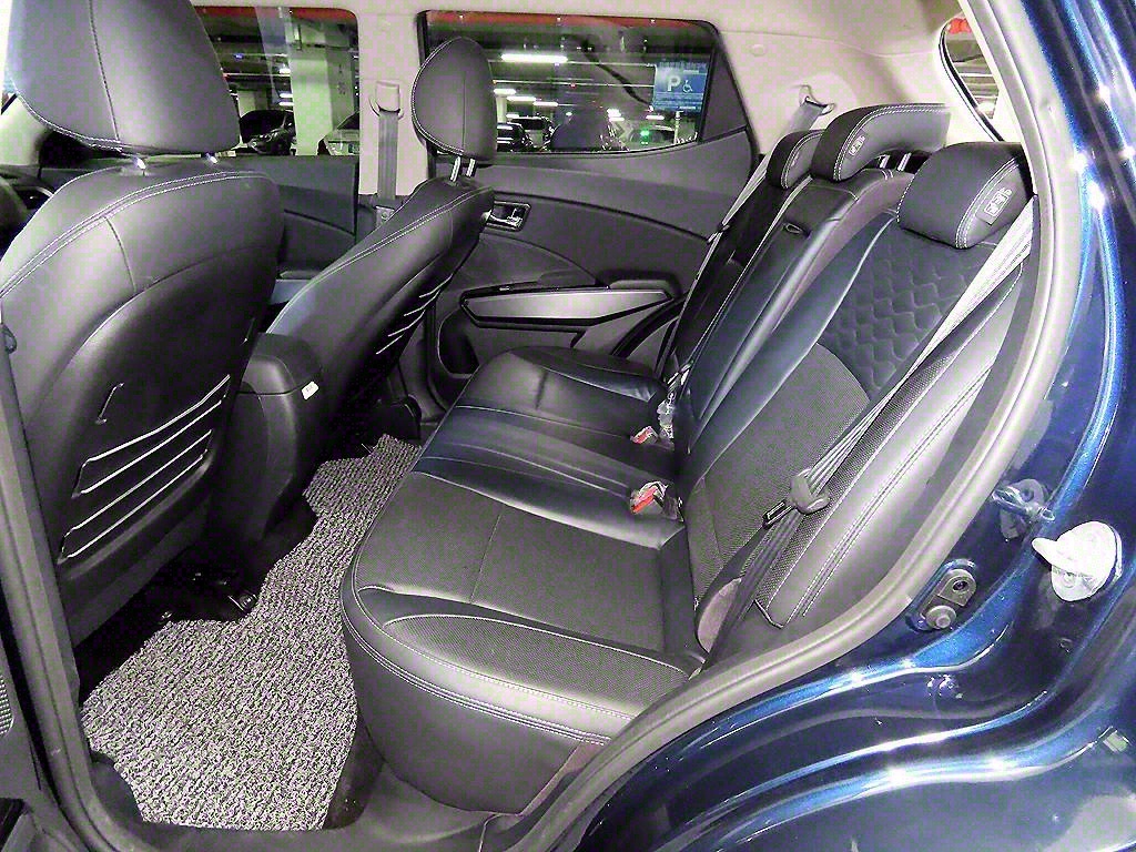 Ssangyong Tivoli - Vista 7