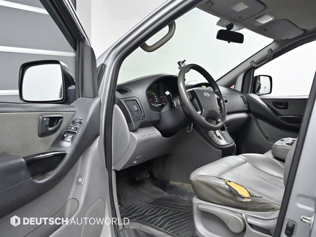 HYUNDAI Starex - Vista 11