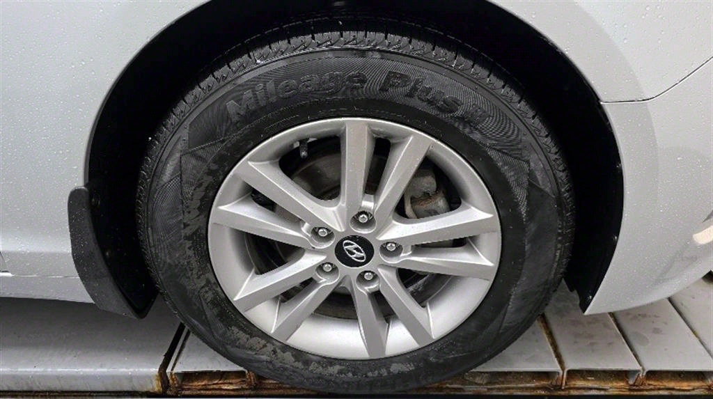 HYUNDAI Sonata - Vista 5