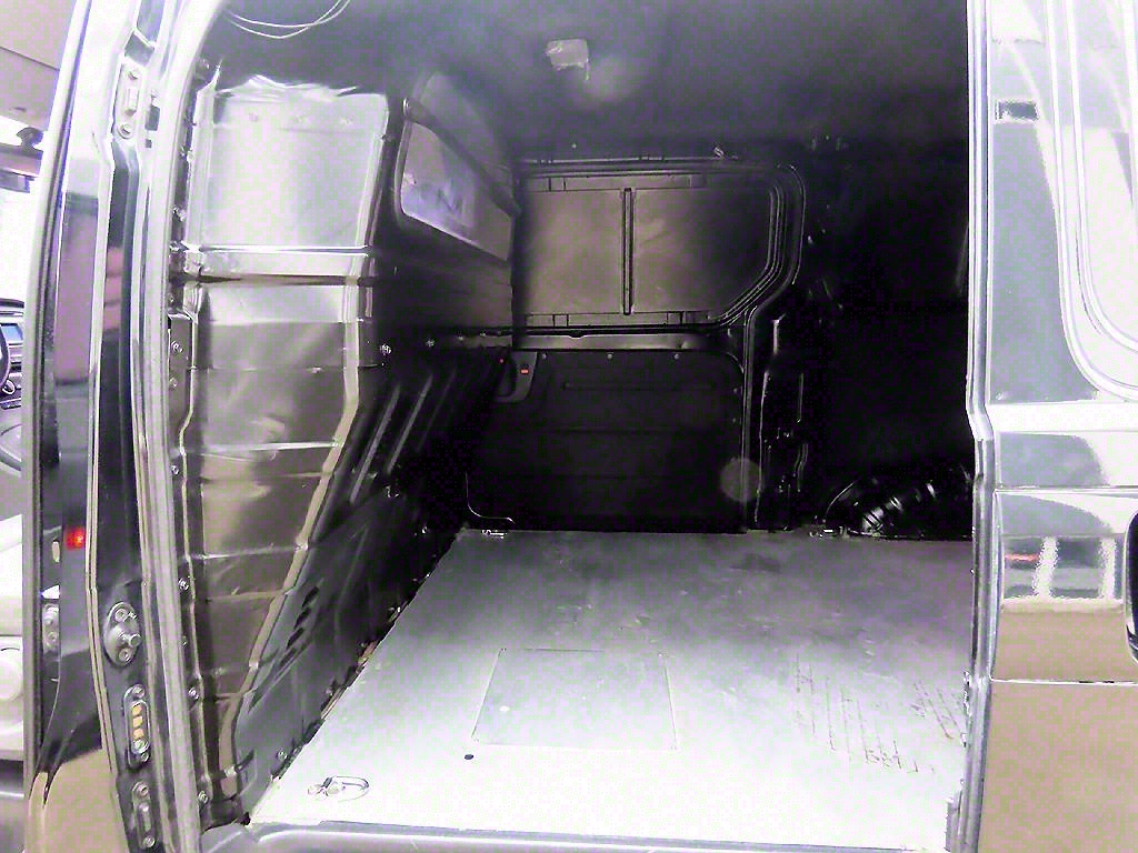 HYUNDAI Starex - Vista 6