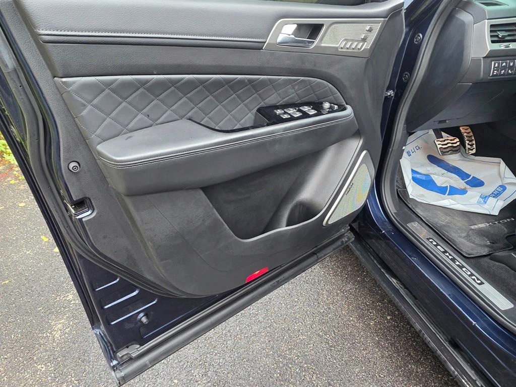 Ssangyong Rexton 2018 Azul - Importación desde Corea - HF Imports Iquique - Foto 14