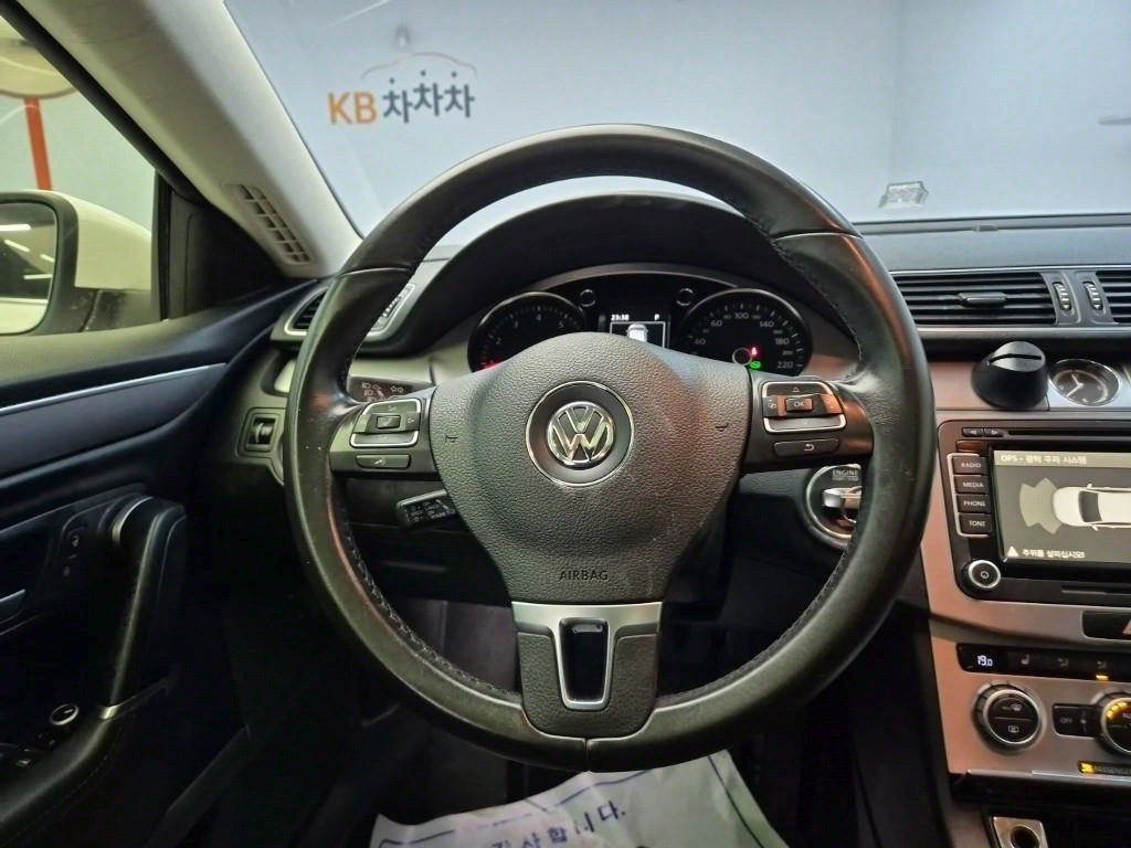 Volkswagen CC - Vista 9