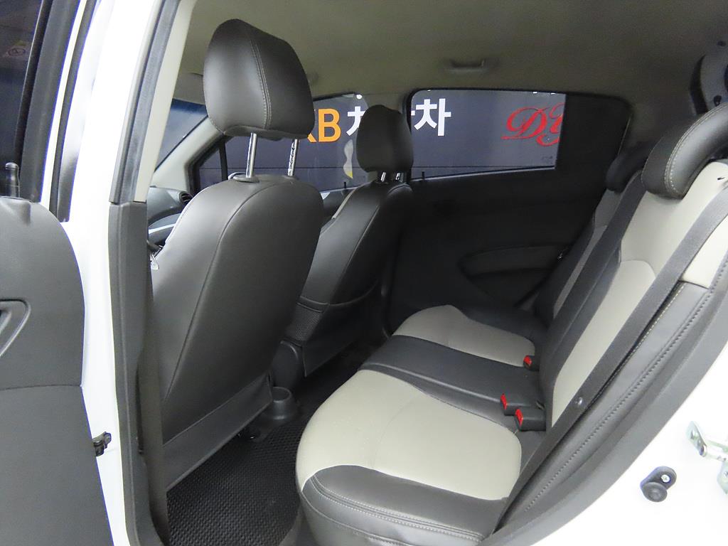 Chevrolet Spark - Vista 6