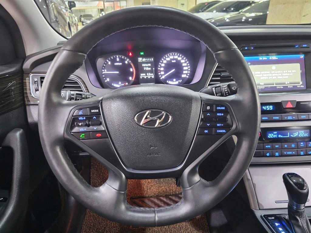 HYUNDAI Sonata - Vista 7