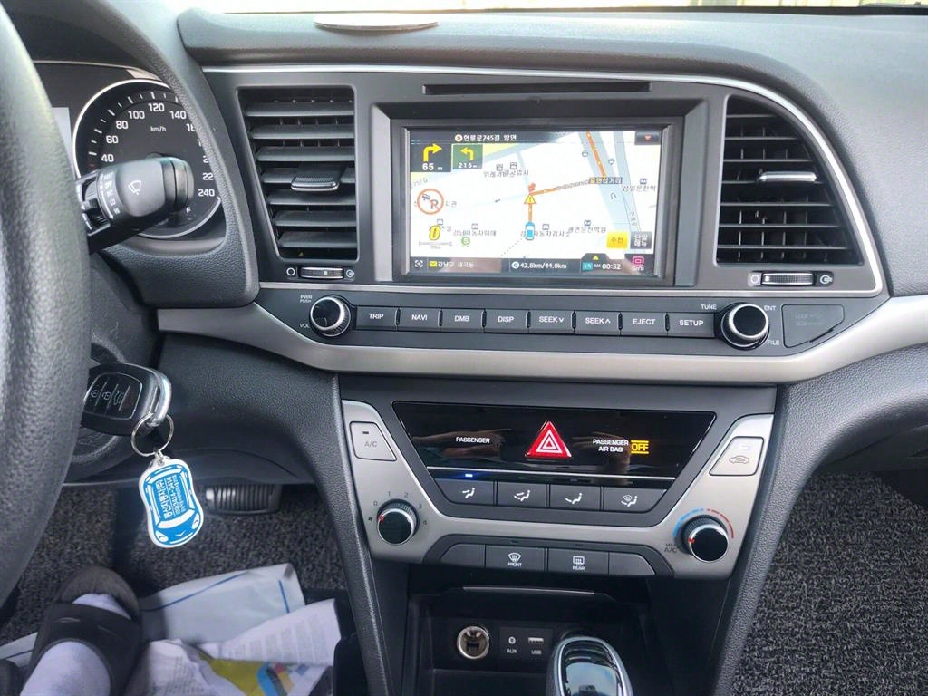 HYUNDAI Avante 2018 Azul - Importación desde Corea - HF Imports Iquique - Foto 14