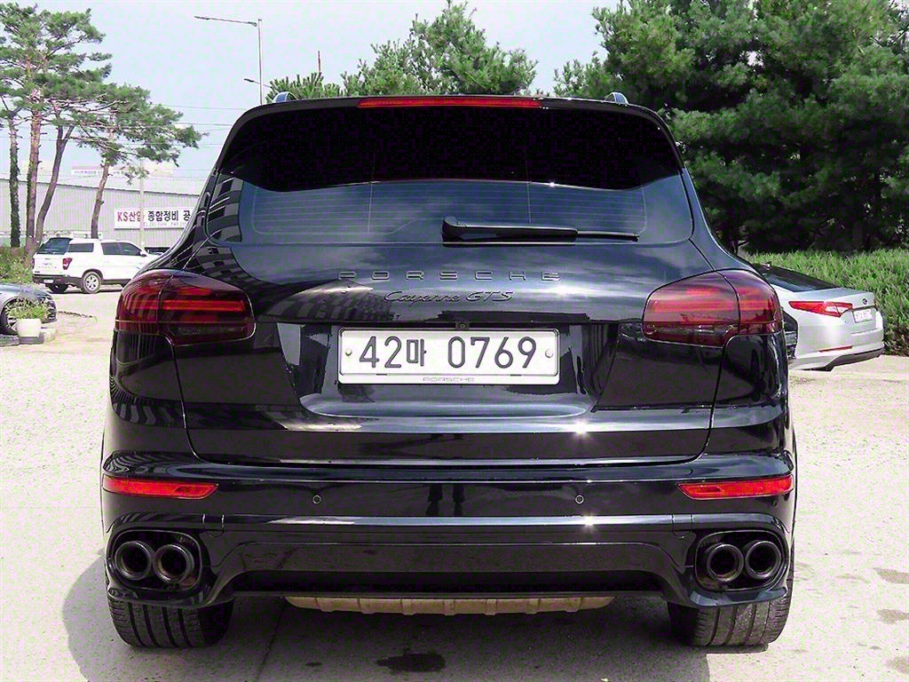 Porsche Cayenne - Vista 4