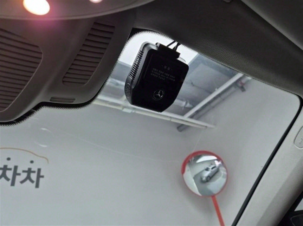 Mercedes Benz E class 2018 Plateado - Importación desde Corea - HF Imports Iquique - Foto 18