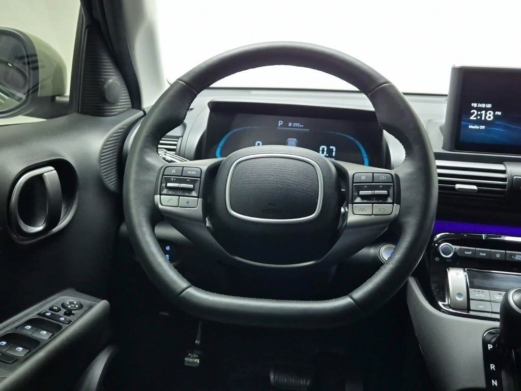 HYUNDAI Casper - Vista 9