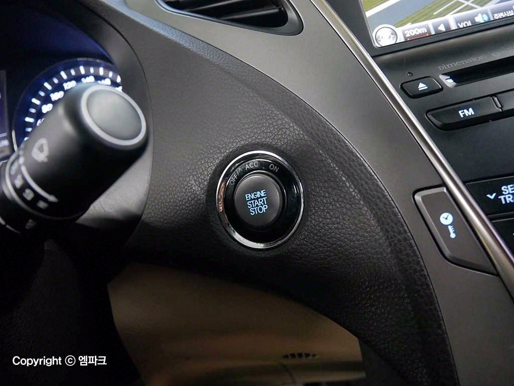 HYUNDAI Grandeur 2012 Plateado - Importación desde Corea - HF Imports Iquique - Foto 17