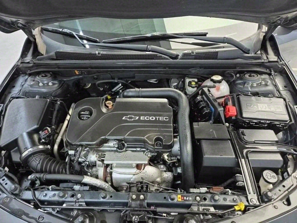 Chevrolet Malibu - Vista 5