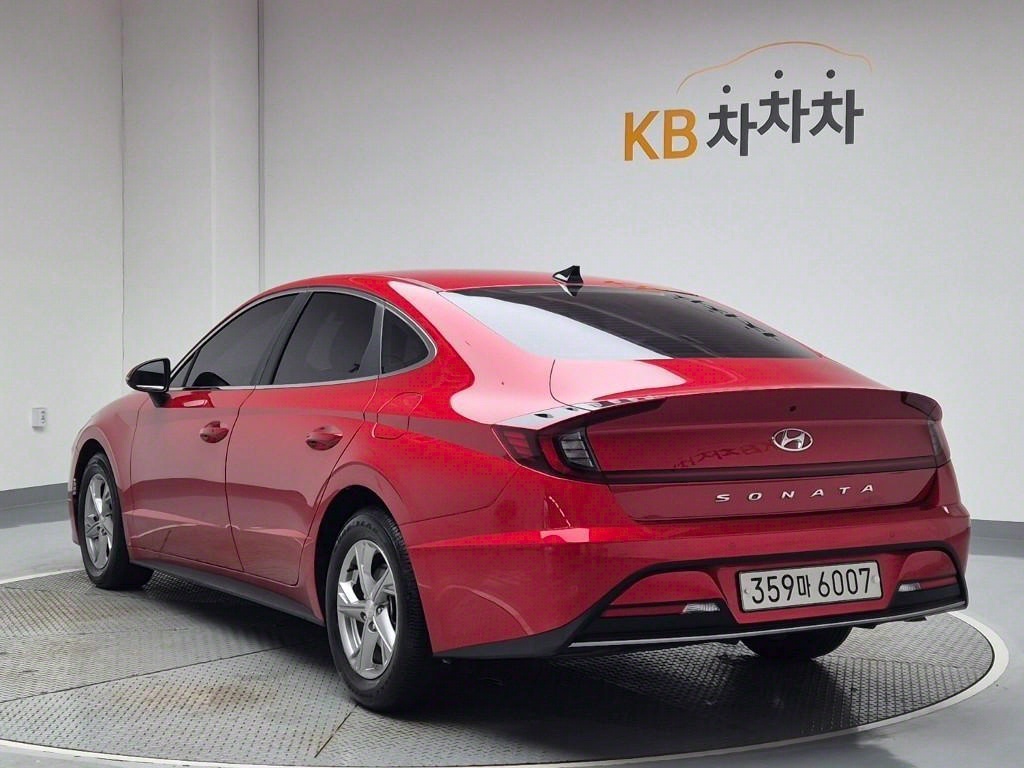 HYUNDAI Sonata - Vista 5