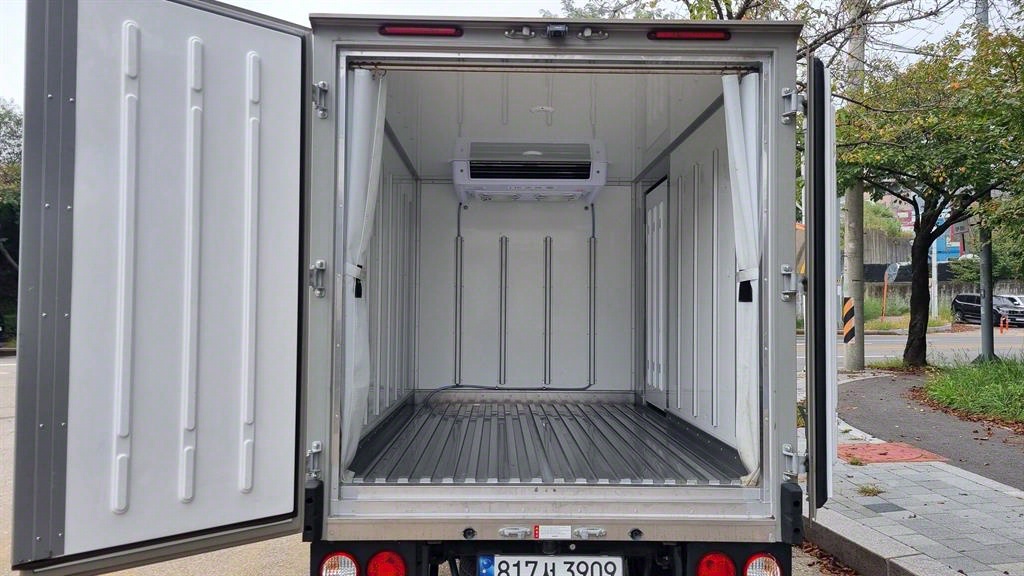 Small Truck Freezer Box(High Deck) - Vista 5