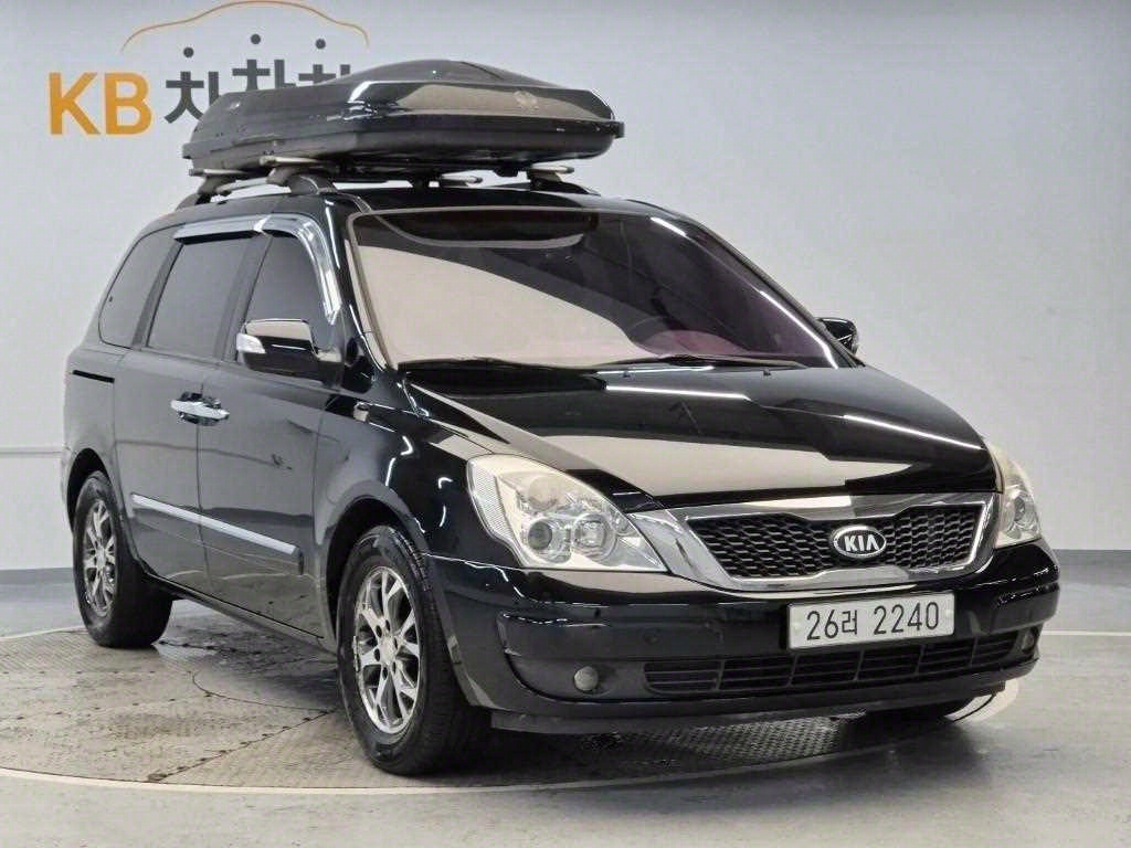 KIA Carnival - Vista 4