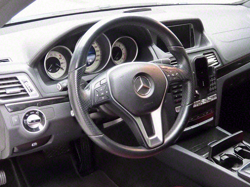 Mercedes Benz E class - Vista 8