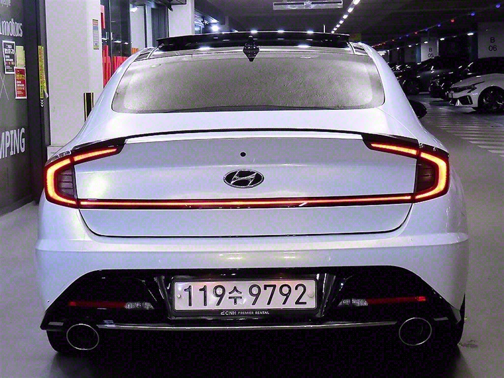 HYUNDAI Sonata - Vista 5