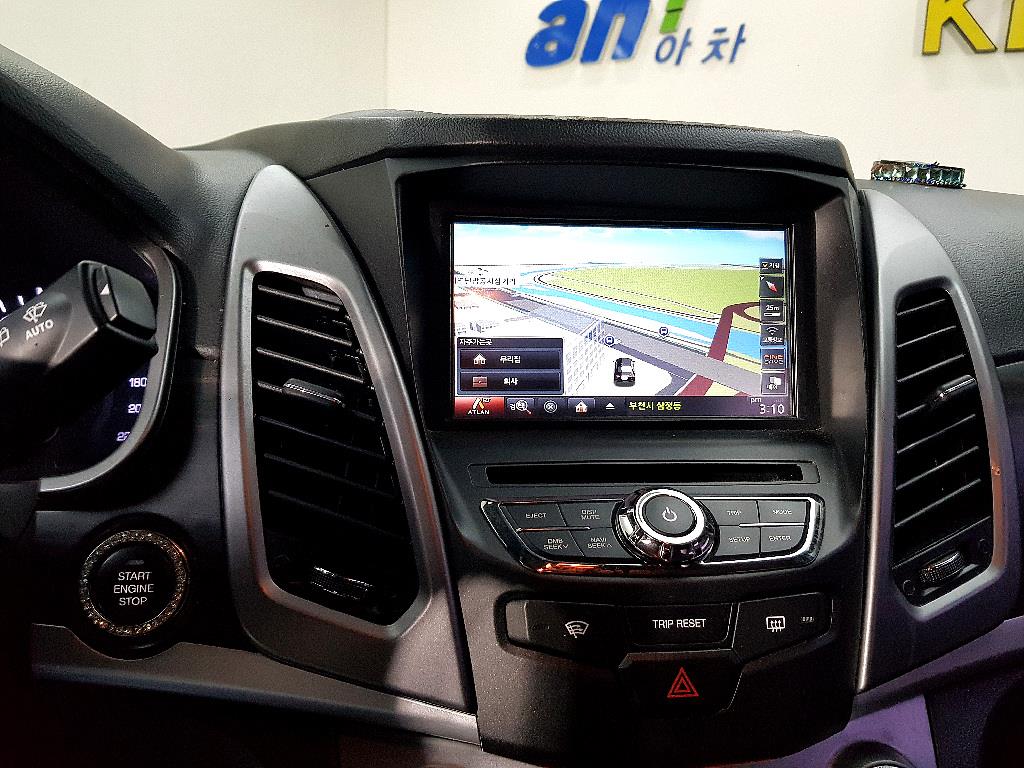 Ssangyong Korando - Vista 11