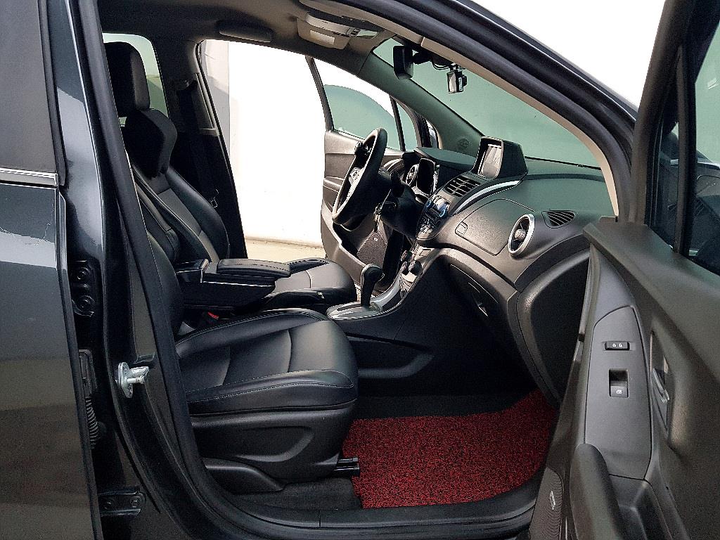 Chevrolet Trax 2016 Gris - Importación desde Corea - HF Imports Iquique - Foto 15