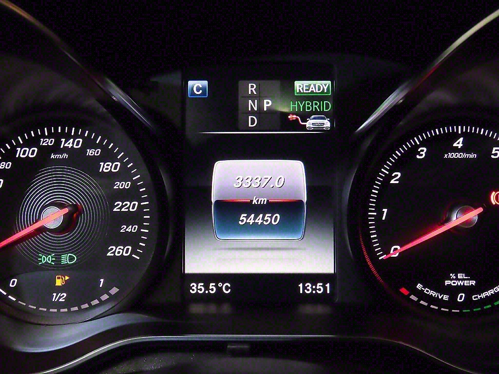 Mercedes Benz C Class - Vista 9