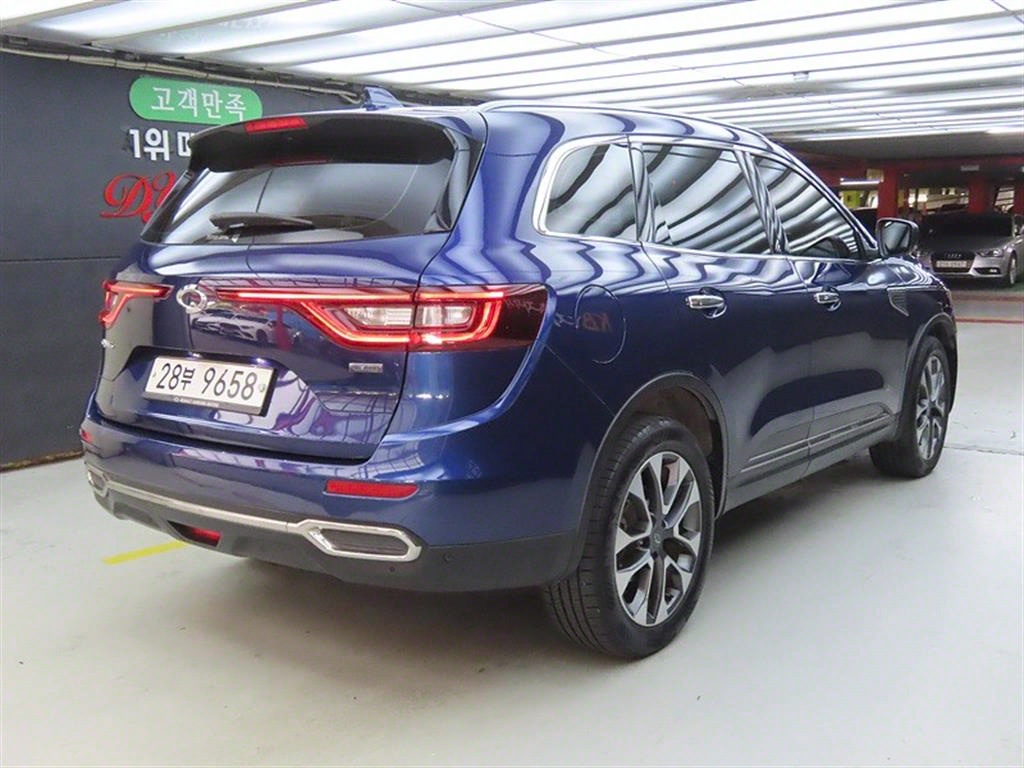 SAMSUNG QM6 - Vista 4