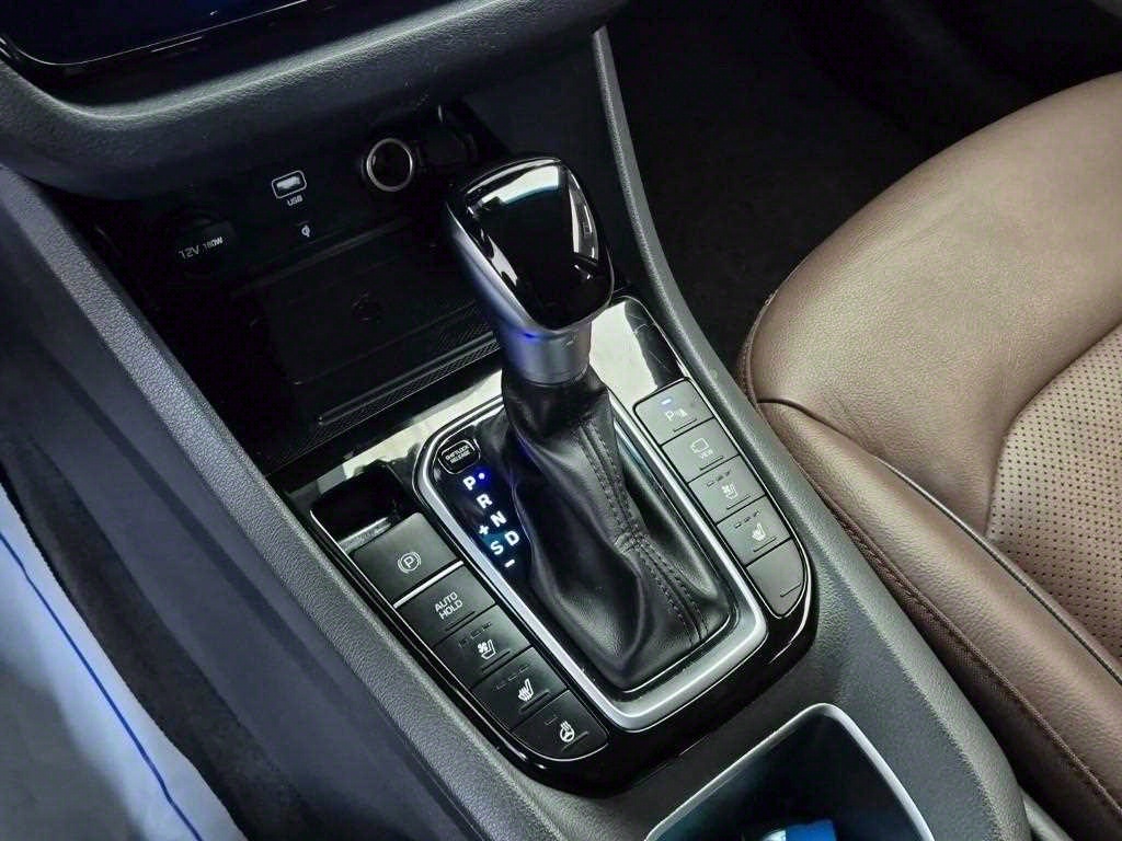 HYUNDAI Ioniq - Vista 8