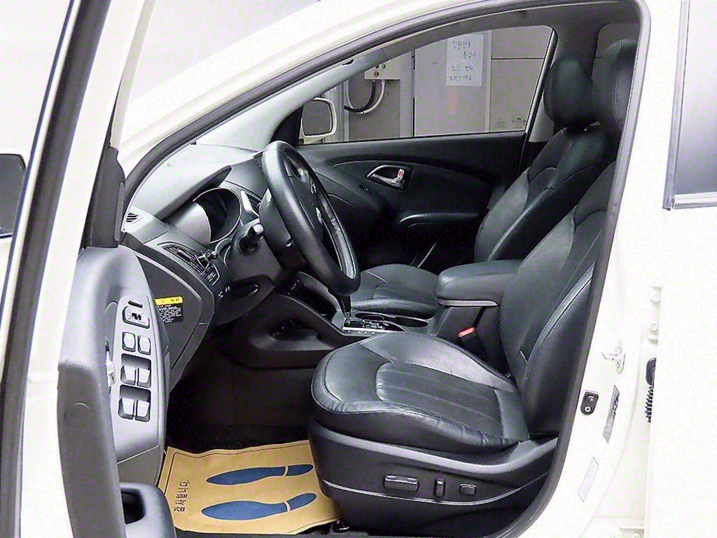 HYUNDAI Tucson - Vista 5