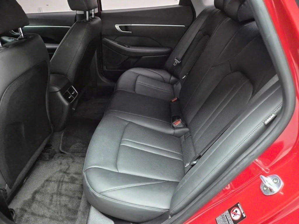 HYUNDAI Sonata - Vista 10