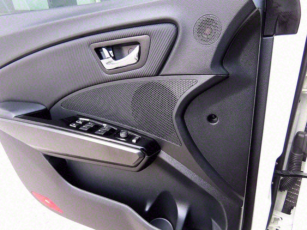 Ssangyong Tivoli - Vista 11