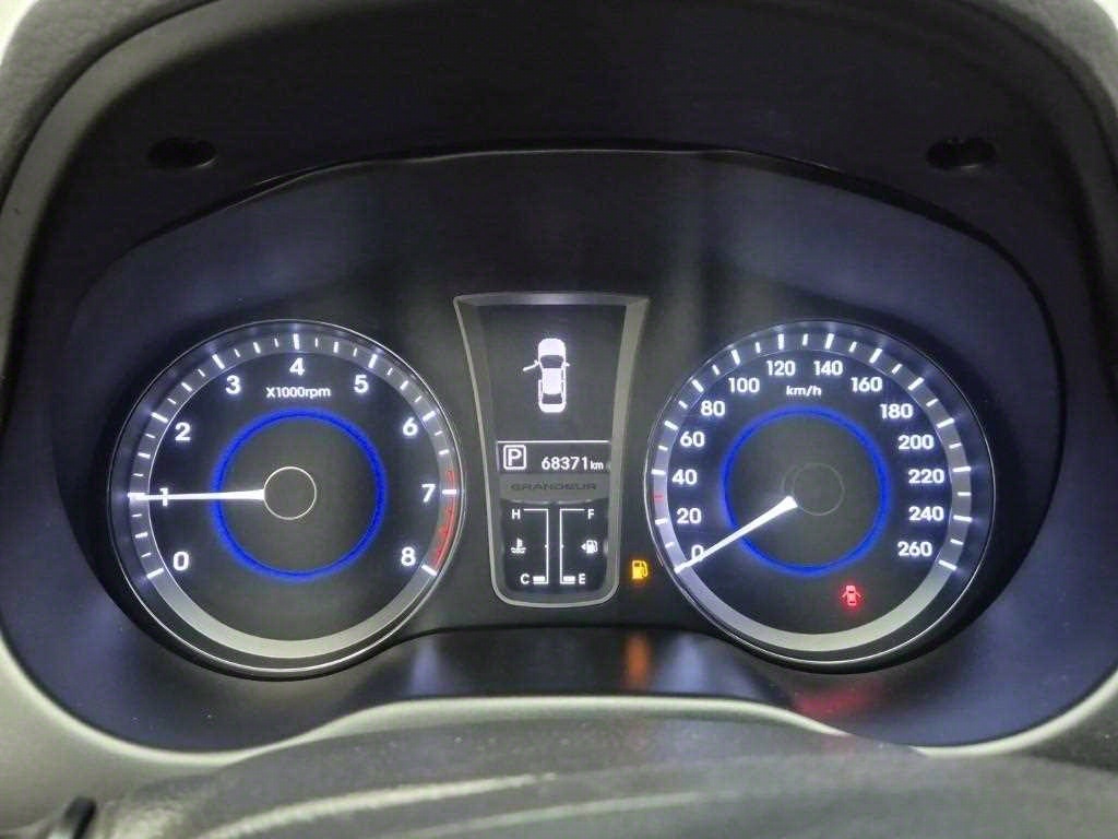 HYUNDAI Grandeur - Vista 6