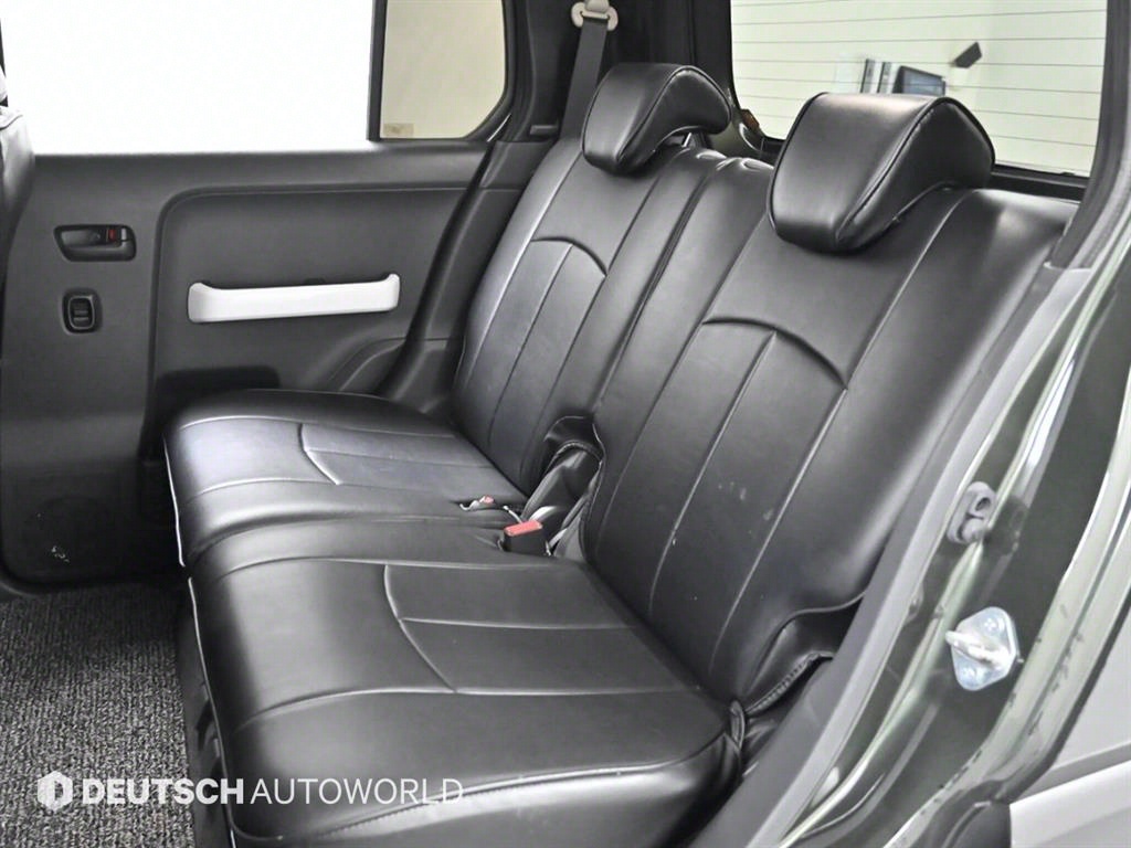 Suzuki Hustler - Vista 12