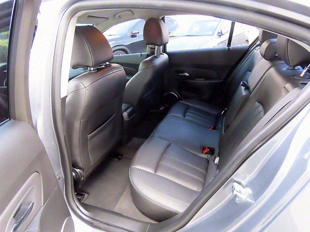 Chevrolet Cruise - Vista 6