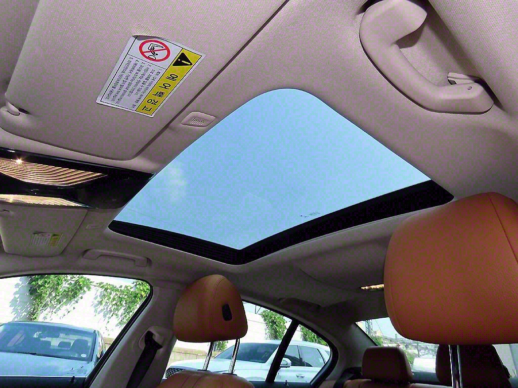 BMW 5 Series 2019 Gris - Importación desde Corea - HF Imports Iquique - Foto 18