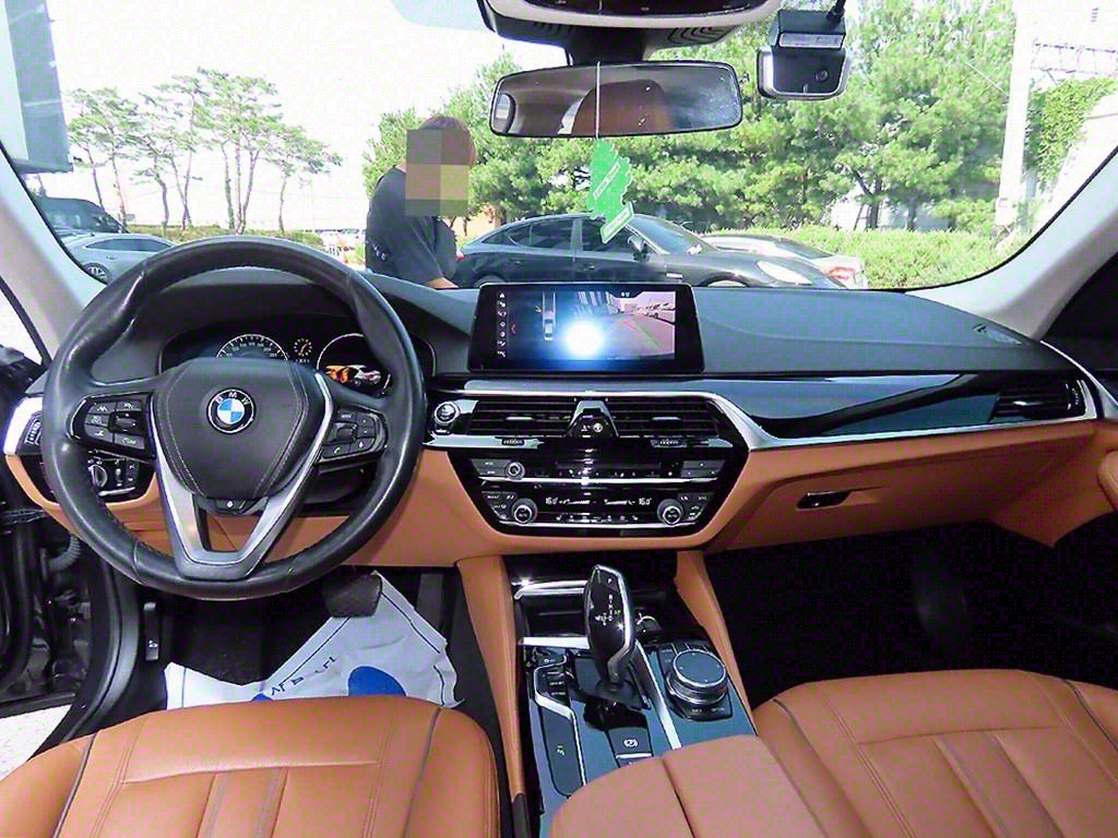 BMW 5 Series - Vista 7